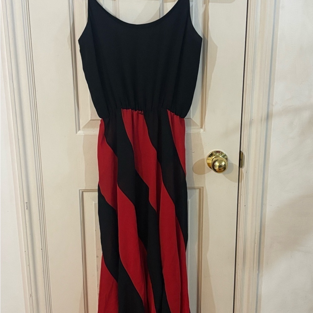 American Vintage Black and Red Midi Dress